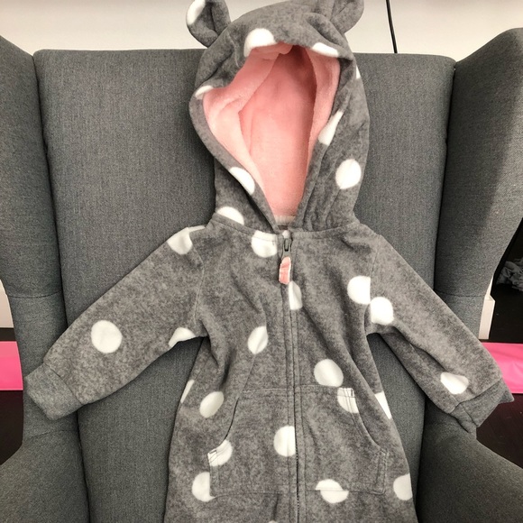 Carter’s Polka dot baby bear onesie - Picture 2 of 3